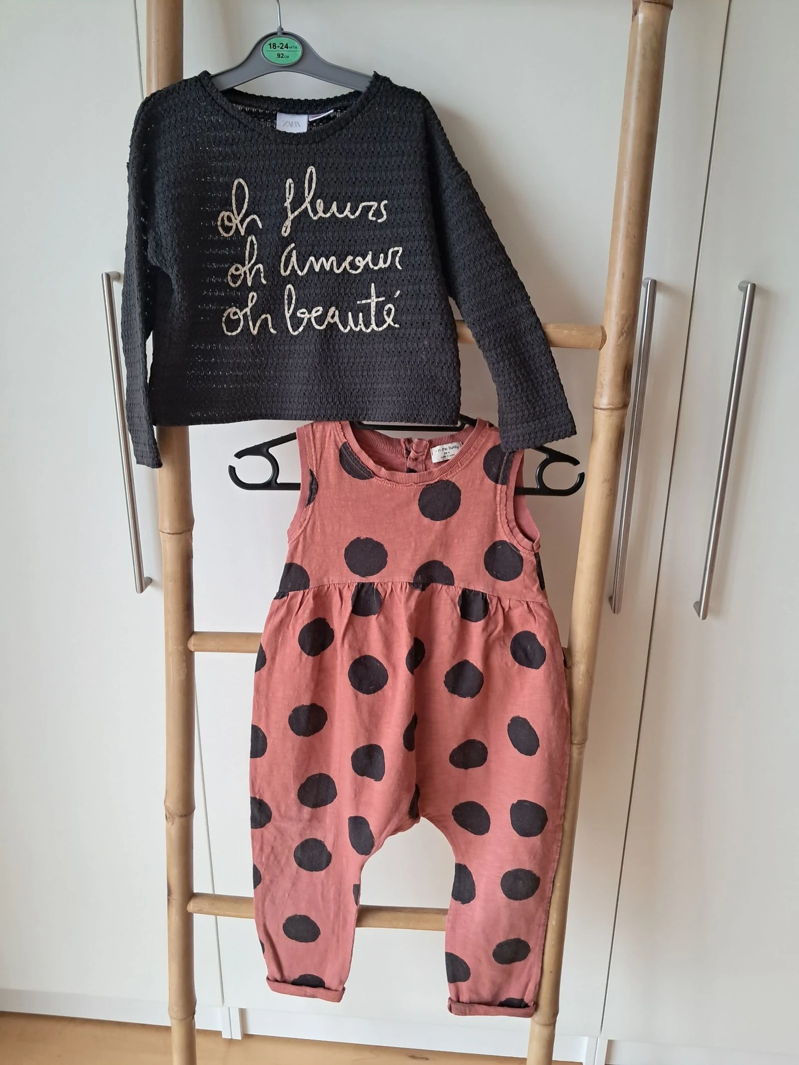In the family jumpsuit set 36 months and Zara sweater 3/4 years – photo 8